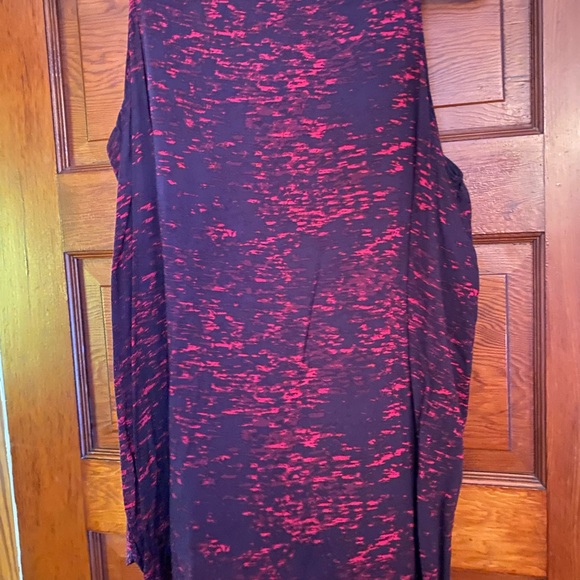 Gap tank top size medium - Picture 2 of 3